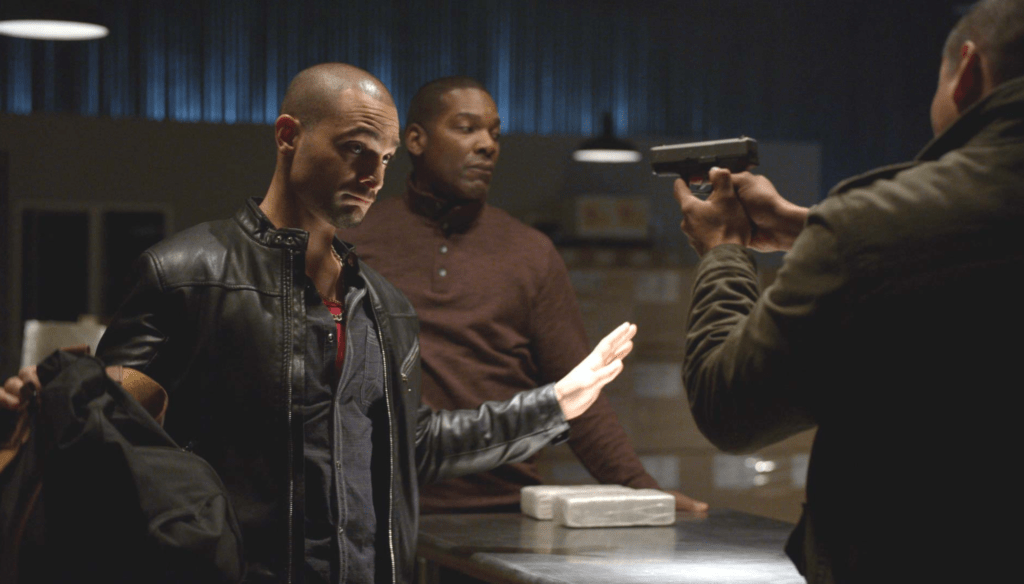 Michael Mando in una scena di Better Call Saul, serie tv AMC in Italia distribuita da Netflix
