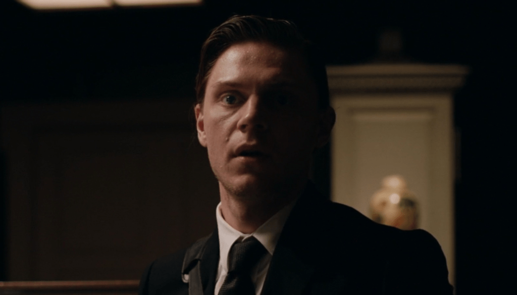 Evan Peters in una scena di American Animals (2018) di Bart Layton