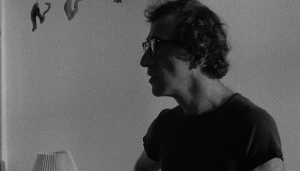 Woody Allen in una scena di Manhattan (1979) di Woody Allen