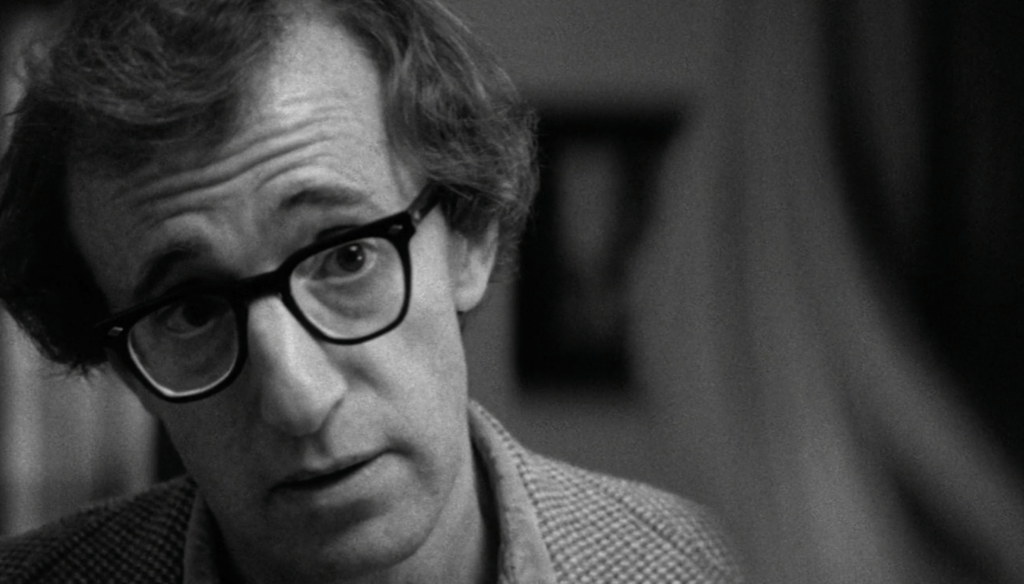 Woody Allen in una scena di Manhattan (1979) di Woody Allen
