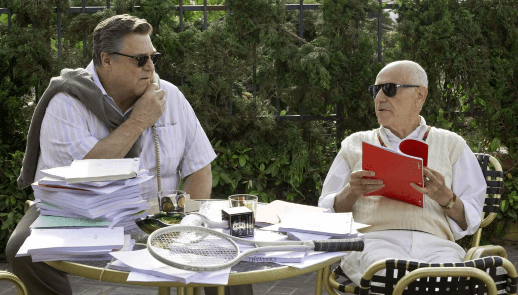 John Goodman e Alan Arkin in una scena di  Argo (2012) di Ben Affleck