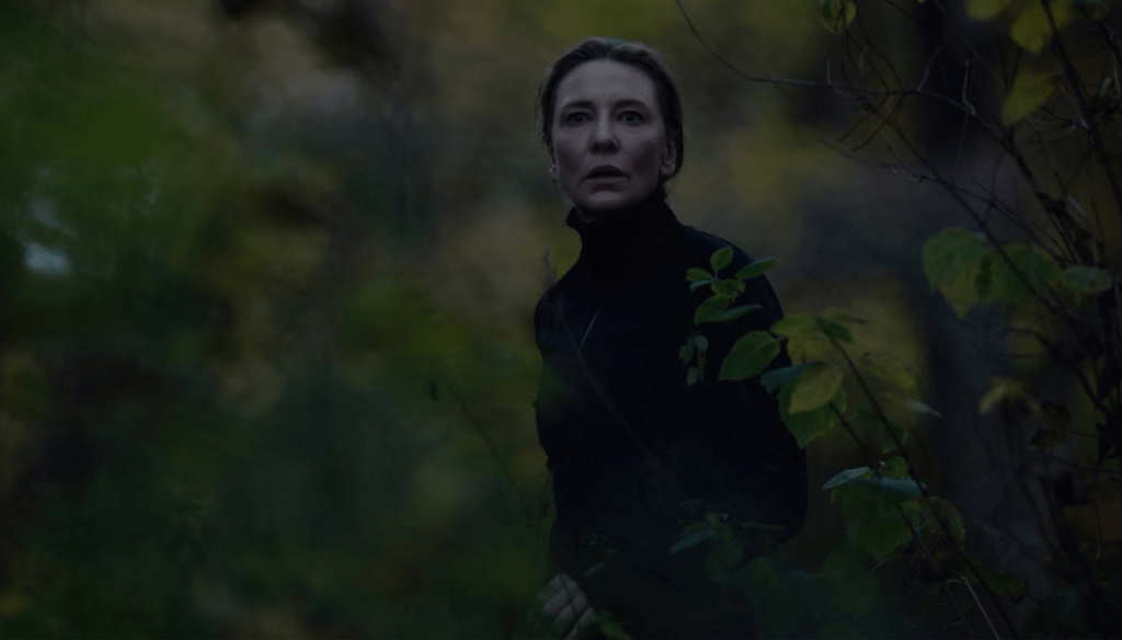 Cate Blanchett in una scena di Tàr (2022) di Todd Field 