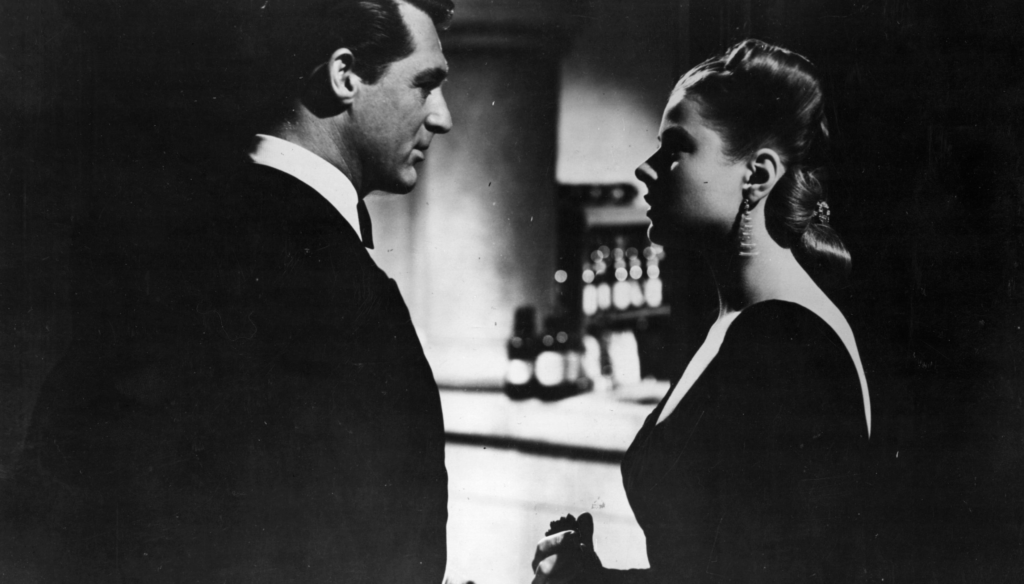 Ingrid Bergman e Cary Grant in una scena di Notorius (1946) di Alfred Hitchcock