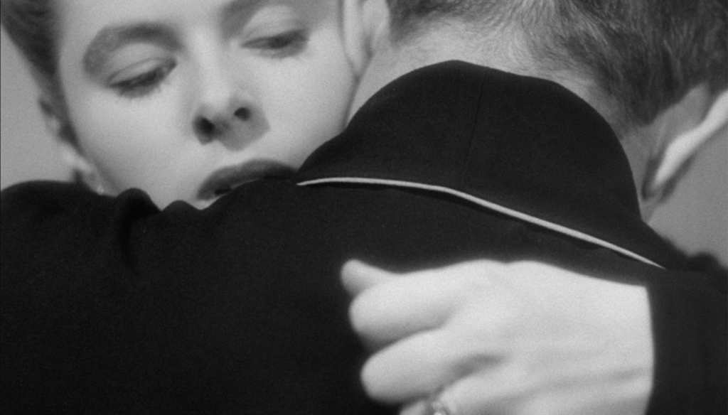 Ingrid Bergman in una scena di Notorius (1946) di Alfred Hitchcock