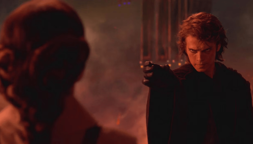 Hayden Christensen e Natalie Portman in una scena di Star Wars: La vendetta dei Sith (2005) di George Lucas