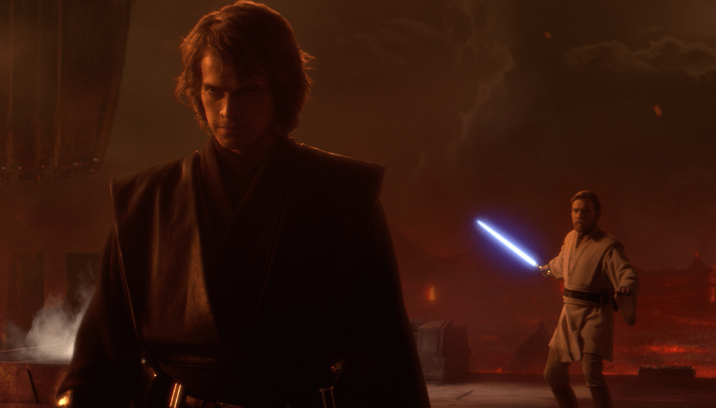 Hayden Christensen e Ewan McGregor in una scena di Star Wars: La vendetta dei Sith (2005) di George Lucas