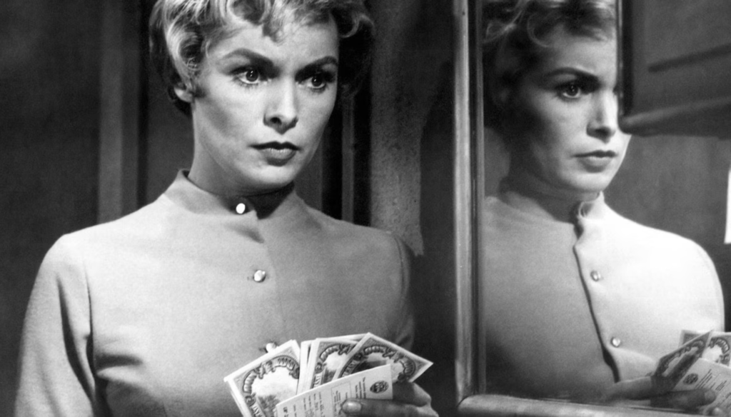 Janet Leigh in una scena di Psycho (1960) di Alfred Hitchcock