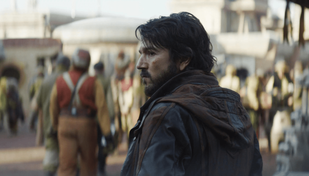 Diego Luna in una scena di Andor (2022 - ...) serie tv spin-off di Star Wars e prequel di Rogue One