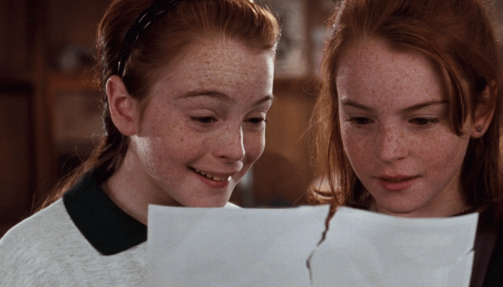Lindsay Lohan in una scena di Genitori in trappola (1998) di Nancy Meyers