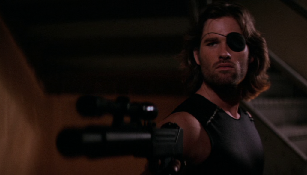 Kurt Russel in una scena di 1997: Fuga da New York (1981) di John Carpenter