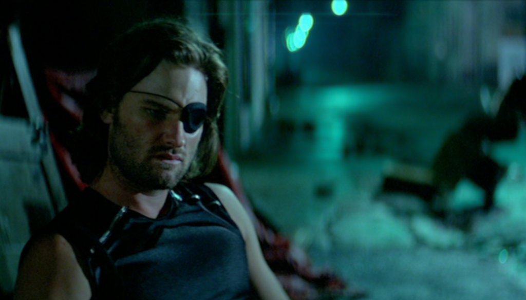 Kurt Russel in una scena di 1997: Fuga da New York (1981) di John Carpenter