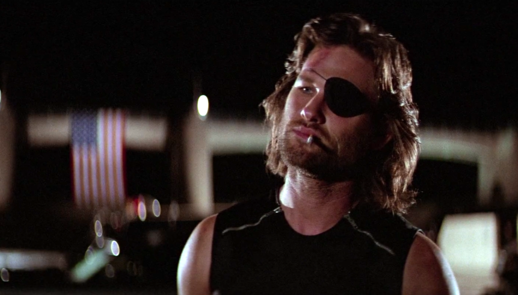 Kurt Russel in una scena di 1997: Fuga da New York (1981) di John Carpenter