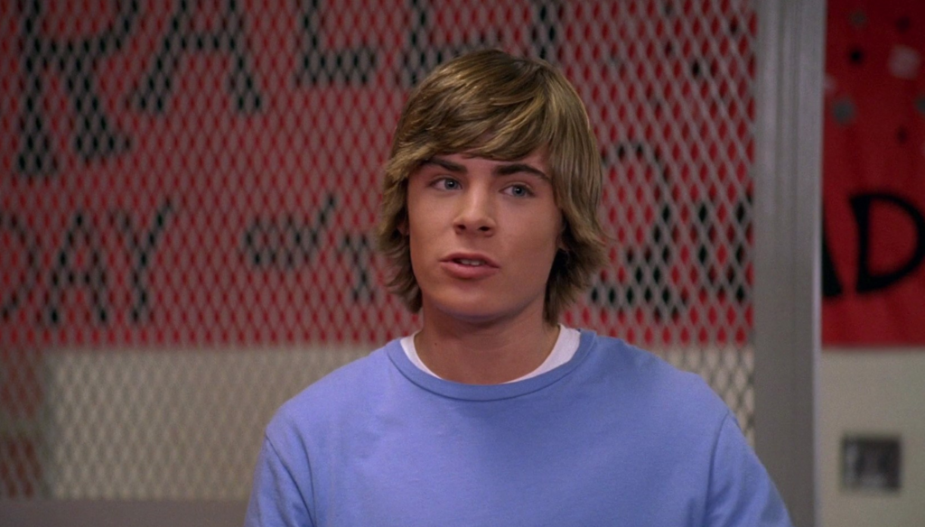 Zac Efron in una scena di High School Musical (2006) di Kenny Ortega