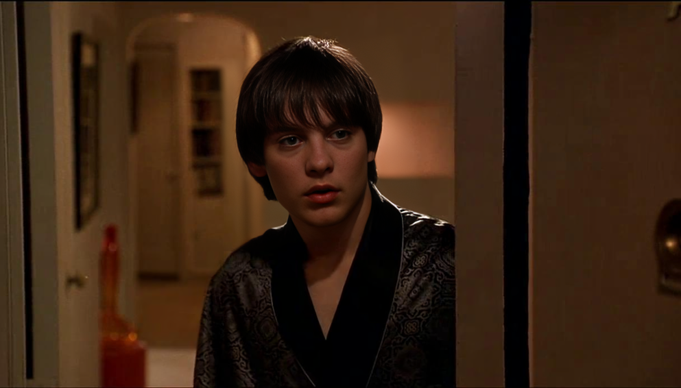 Tobey McGuaire in una scena di Harry a pezzi (1997) di Woody Allen