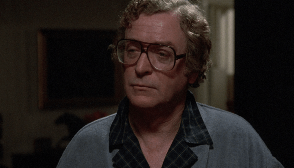 Michael Caine in una scena di Hannah e le sue sorelle (1986) di Woody Allen