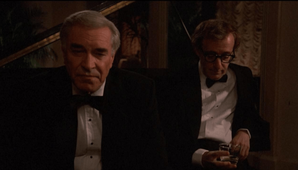 Woody Allen e Martin Landau in una scena di Crimini e misfatti (1989) di Woody Allen