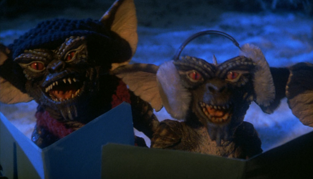 Ciuffo Bianco in una scena di Gremlins (1984) di Joe Dante