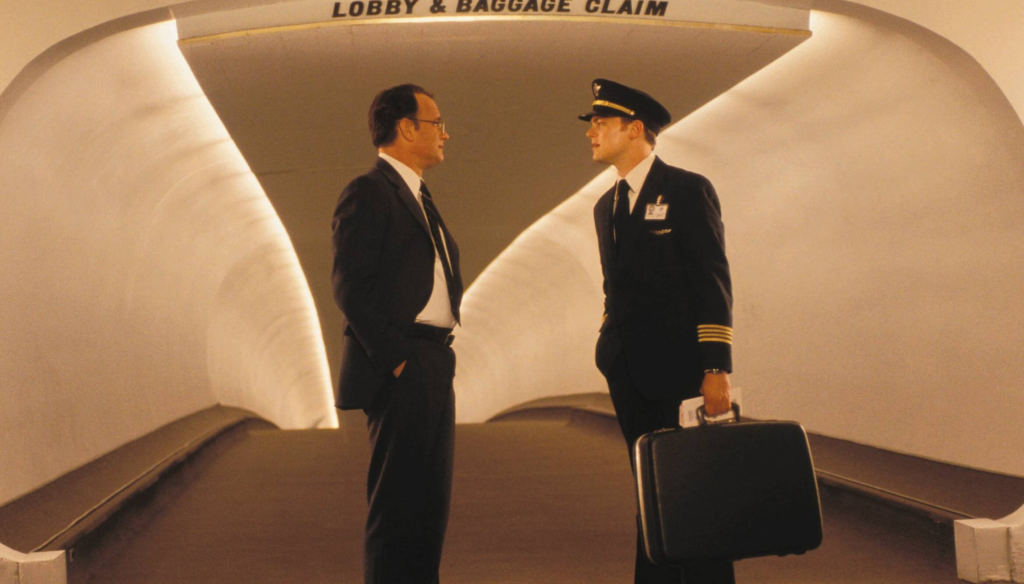 Leonardo di Caprio e Tom Hanks in Prova a prendermi (2002) di Steven Spielberg
